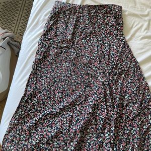 💕Blue Blush💕 long floral skirt
